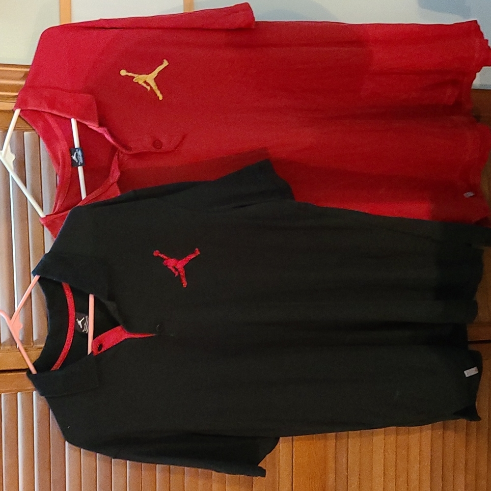 Polos